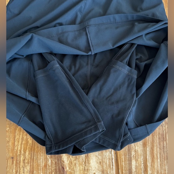 aerie Offline activewear dress w/built in shorts - Picture 5 of 6